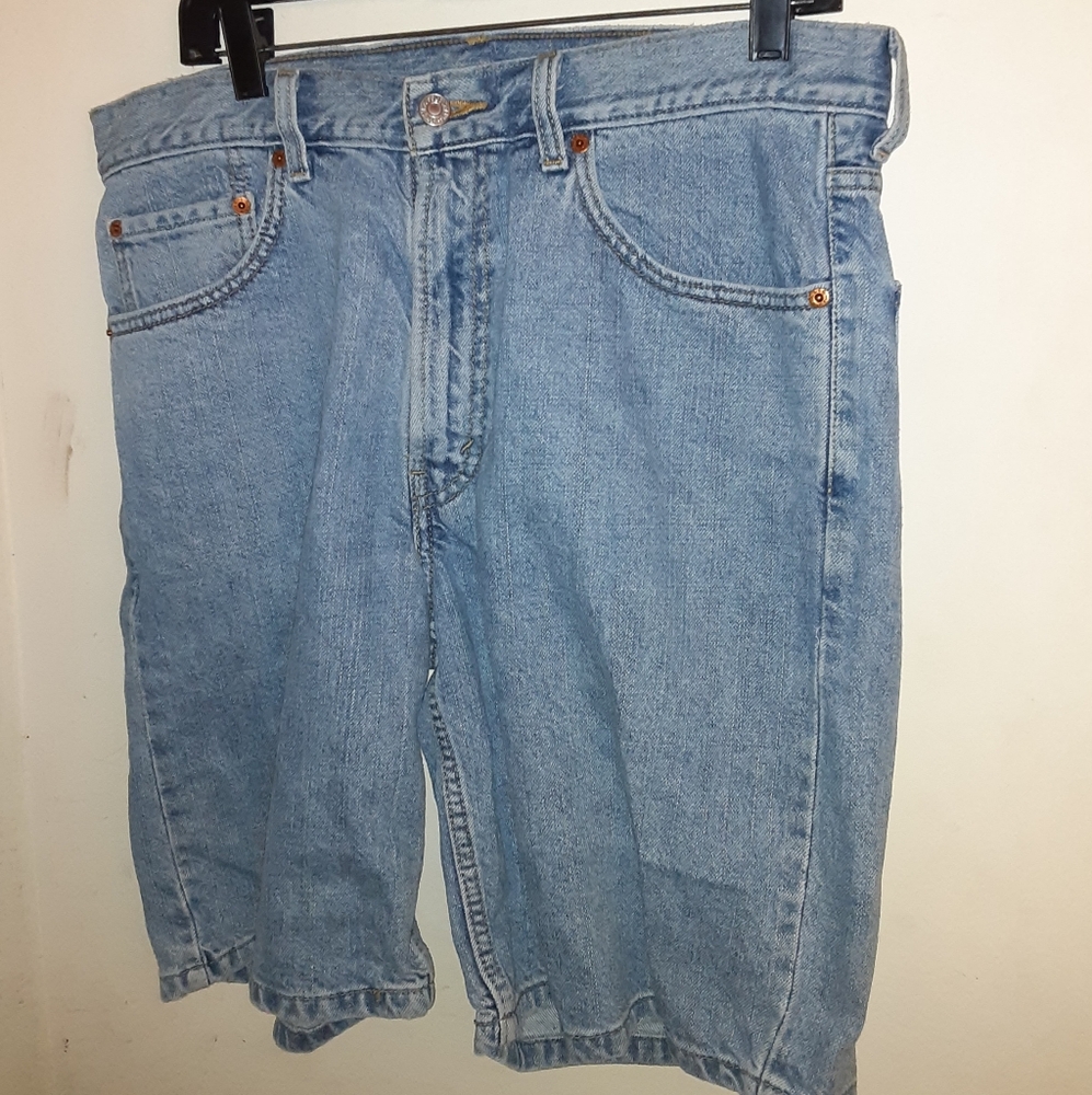 Levi's Jean Shorts 550 Relaxed Fit Denim  Size 34 10" Inseam -Made in Lesotho..